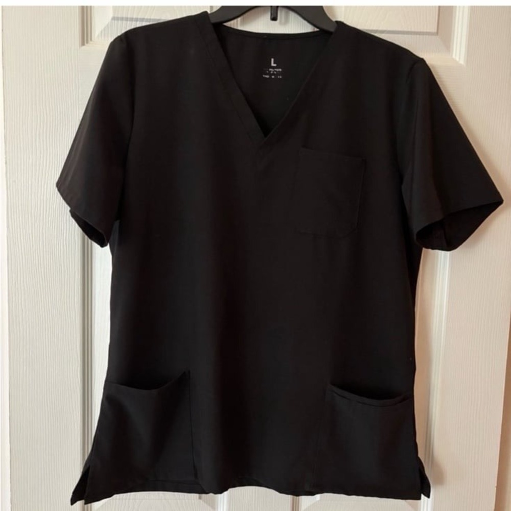 Cozy fit Women's 3 pocket Scrub Top‎ size Large Black